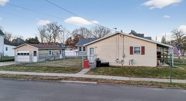 Photo - 426 S Wilbur Ave