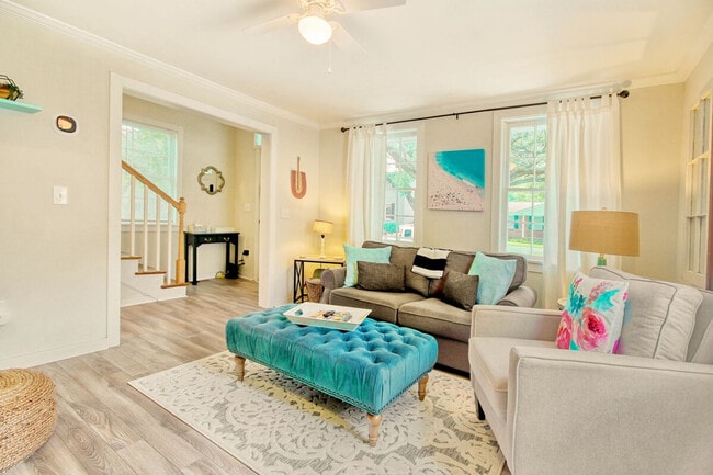 Photo - 322 Queen St Unidad SI ID1539453P