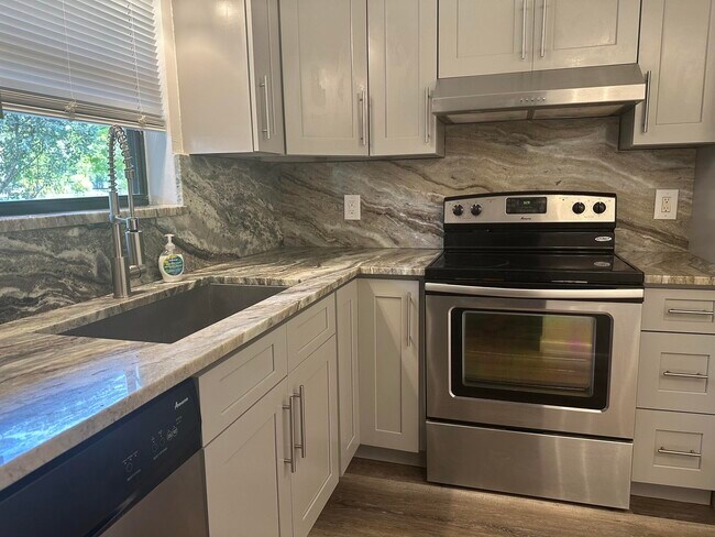 Photo - 21915 Lake Forest Cir Unit 106