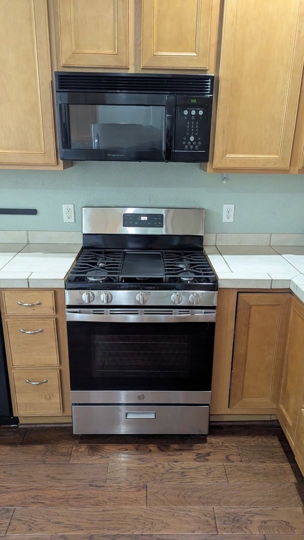 Photo - 1301 E 31st Ave