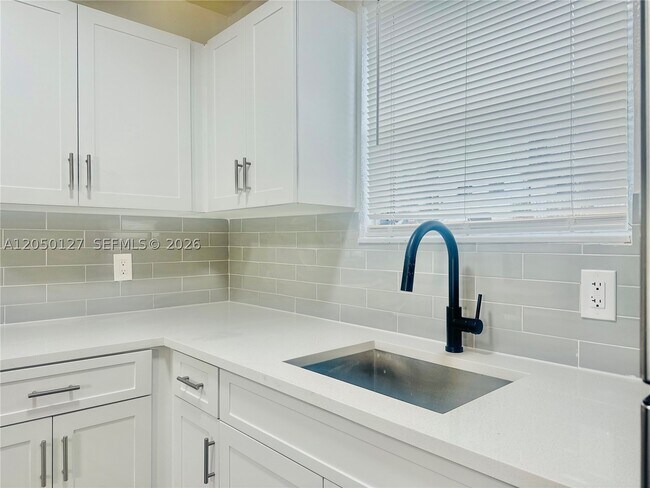 Photo - 1545 NW 8th St Unit 105