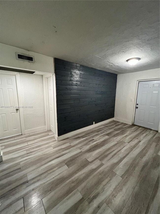 Photo - 10133 W Jessamine St