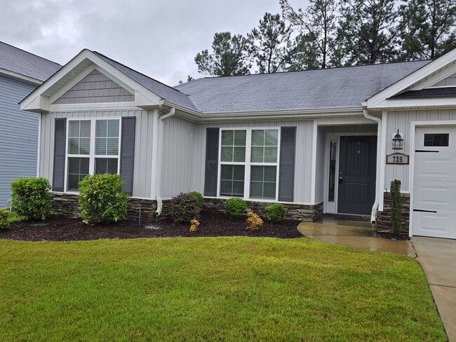 Photo - 725 Goodale Dr