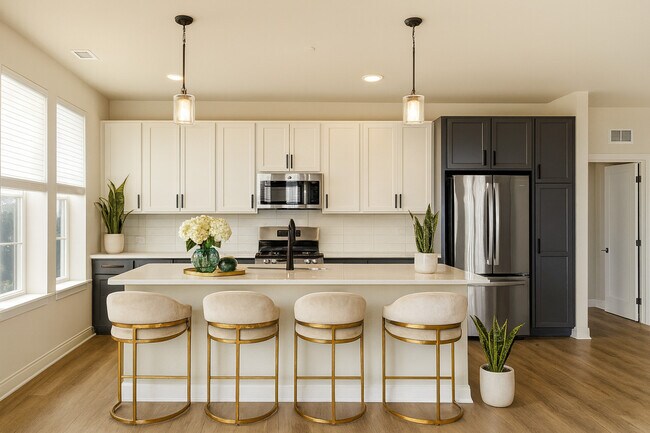 Photo - 250 McHenry Rd