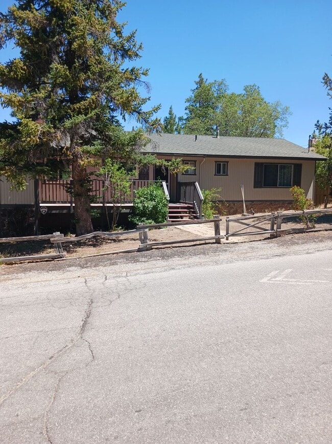 Building Photo - Beautiful Big Bear Home