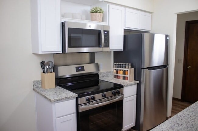 Greenwoods Apartments