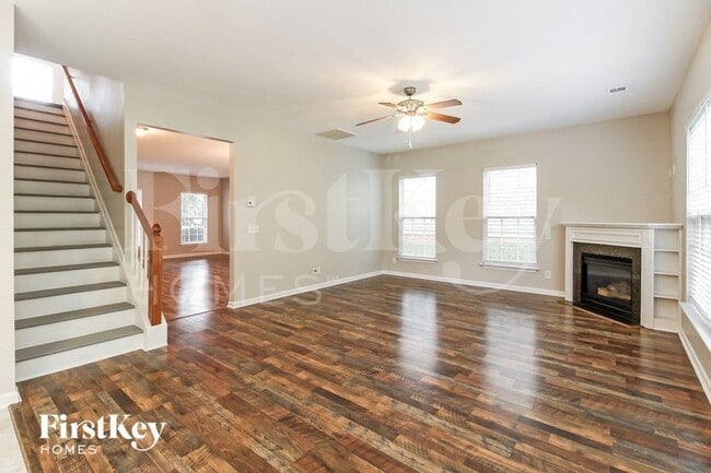 Photo - 4707 Shady Oak Dr