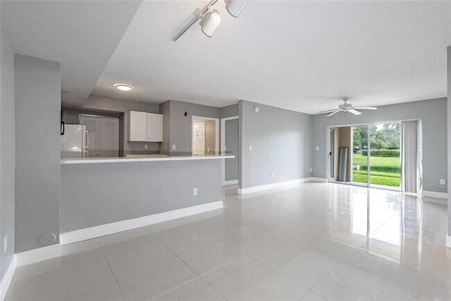 Photo - 2600 S University Dr Unit 124