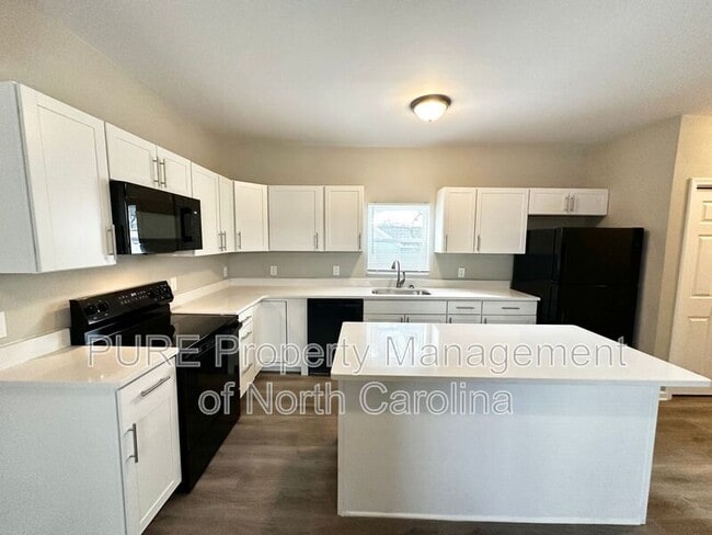 Photo - 215 Cotton Grove Rd