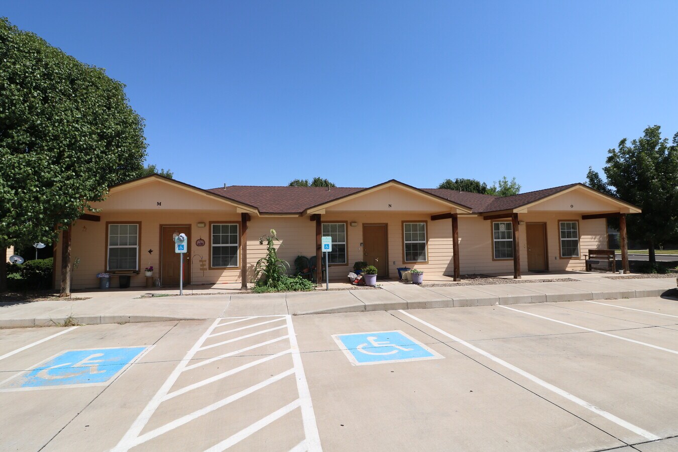 Apartments Clovis, NM - Townsgate Plaza - Section 811 Only Apartments