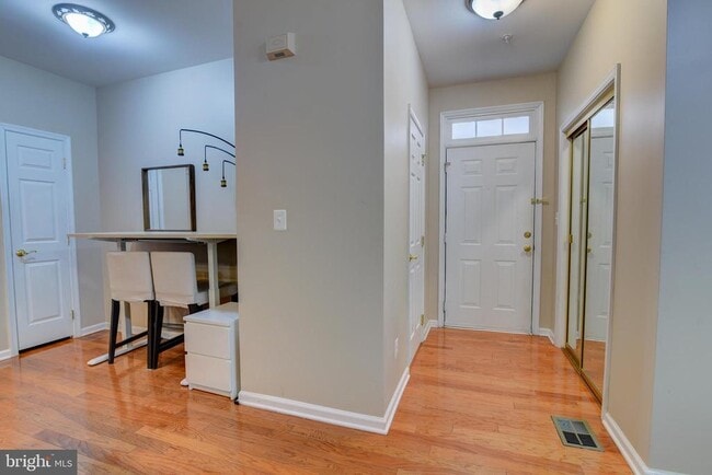 Photo - 43920 Hickory Corner Terrace