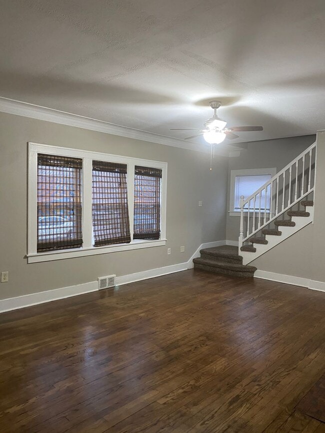 Photo - GLEN PARK LIVING! Near IUN & Golf Course!