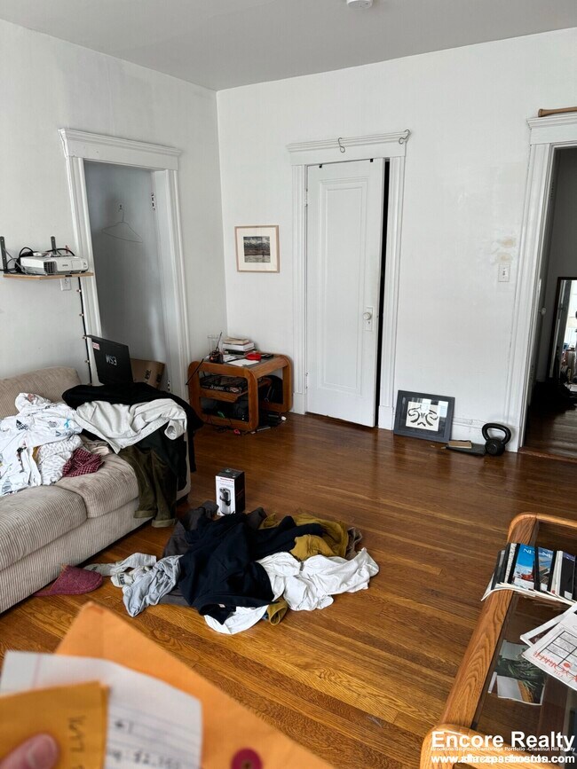 Photo - 1697 Cambridge St Unit 11