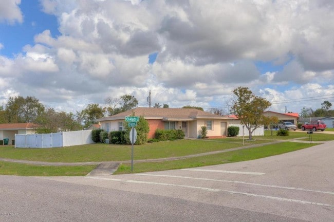 Photo - 994 Alladin Dr