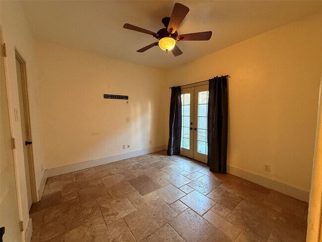 Photo - 4606 Austin St