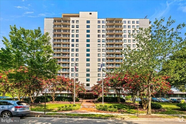 Building Photo - 801 N Pitt St Unit 909 Rental