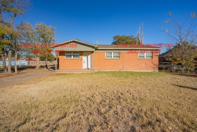 Building Photo - Beautiful 3 bed across from school Rental