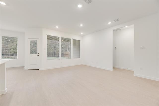 Photo - 2013 Nokota Pkwy