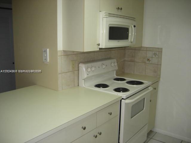 Photo - 10744 N Kendall Dr Unit M-18