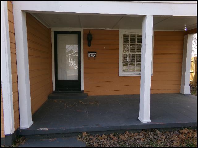 Photo - 920 S Elm St