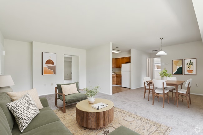 Building Photo - Suburban Park Rental