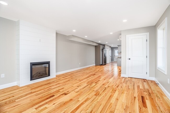 Photo - 33 Milton St