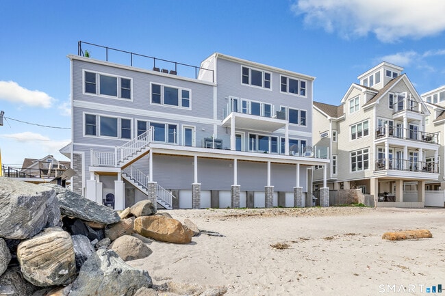 Building Photo - 9 Stowe Ave