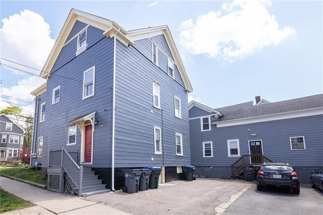 Photo - 376 Hope St