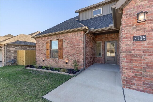 Photo - 7005 SW High Meadow Blvd