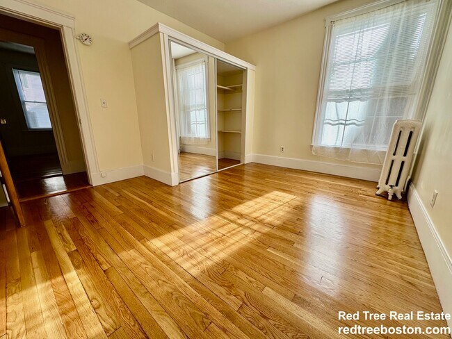 Photo - 124 Glenville Ave