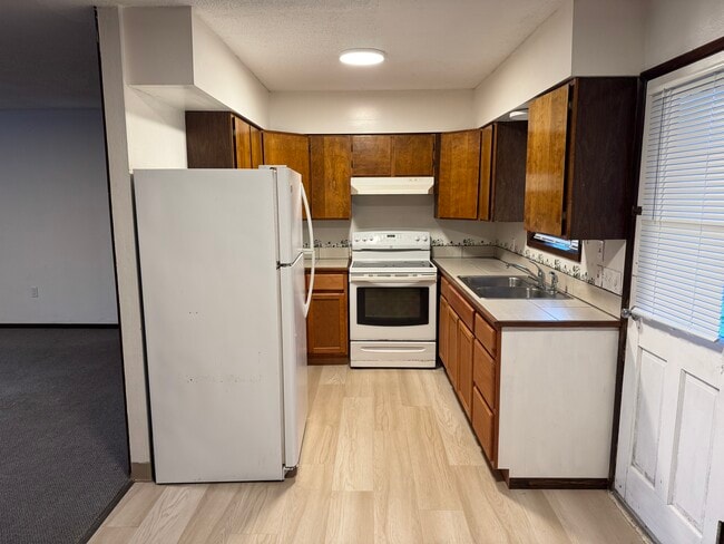 Photo - 222 N Beacon St Unit 2