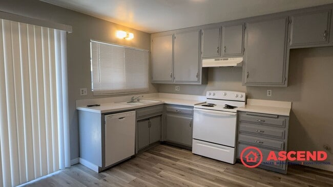 Photo - 5619 Wilson Rd Unit 5619 Wilson Road  B