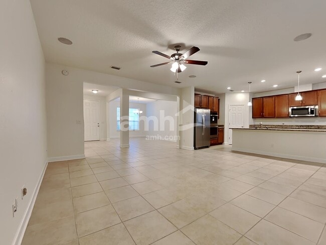 Photo - 321 Gianna Way
