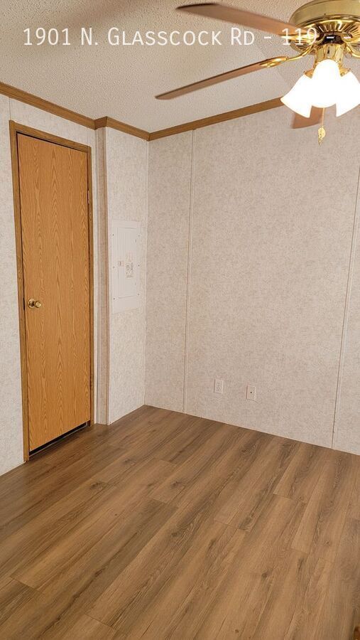 Photo - 1901 N Glasscock Rd