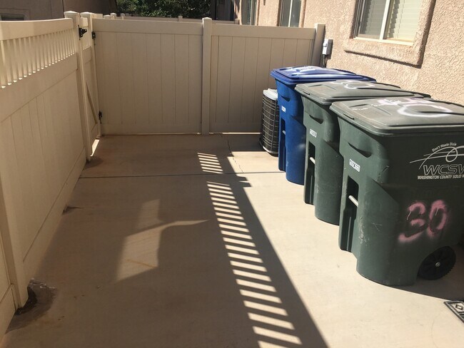Photo - Beautiful Skyhawk Town Home, 1 car garage.