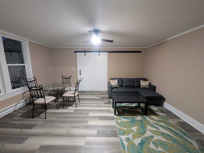 Photo - 205 S Walters St Unit 1