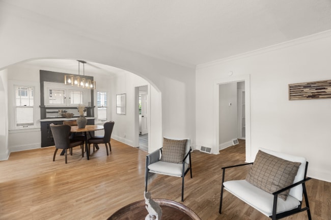 Photo - 1714 N Vincent Ave