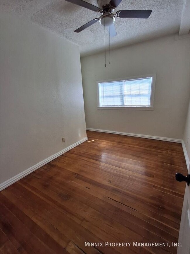 Building Photo - 22931 Compound Rd Rental