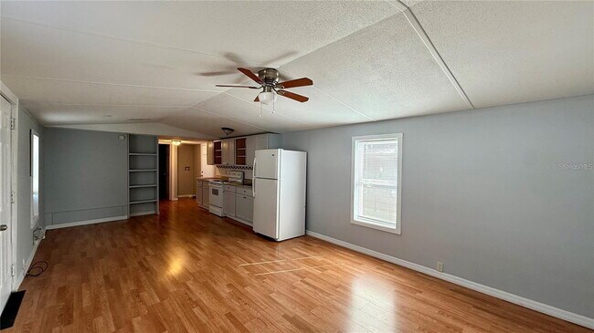 Photo - 639 Ellison Pkwy