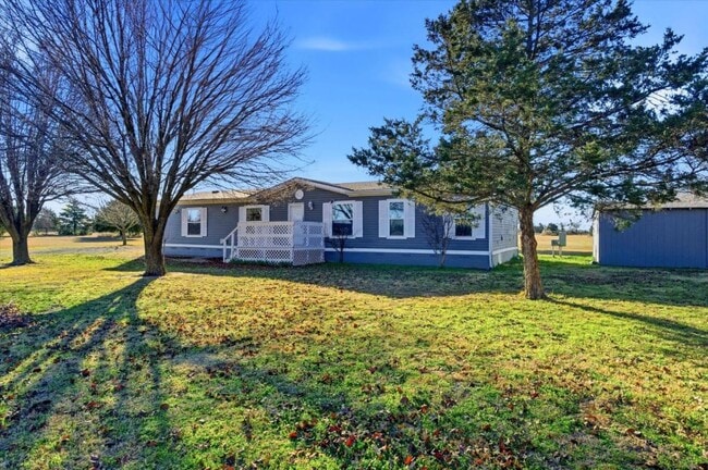 Photo - 2828 Sandusky Rd E