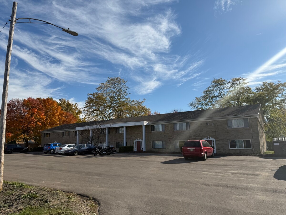 Photo - Carriage House Apartments