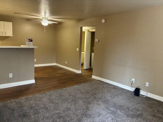 Photo - Mandalay Bay Apartments