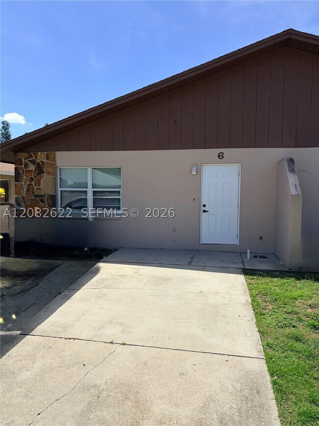 Building Photo - 7665 6th St Unit 6