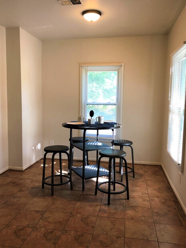 Unit 2 Dining Area - 1023 Washtenaw- The Flats!