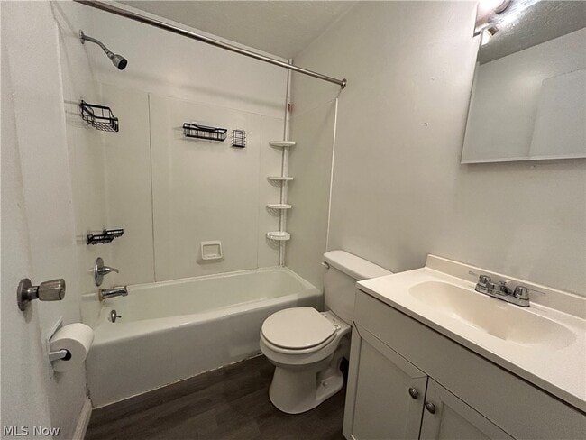 Photo - 28 Pioneer Dr Unit 1