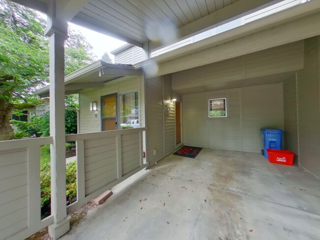 Photo - 2 Bedroom Condo In Fantastic Location!