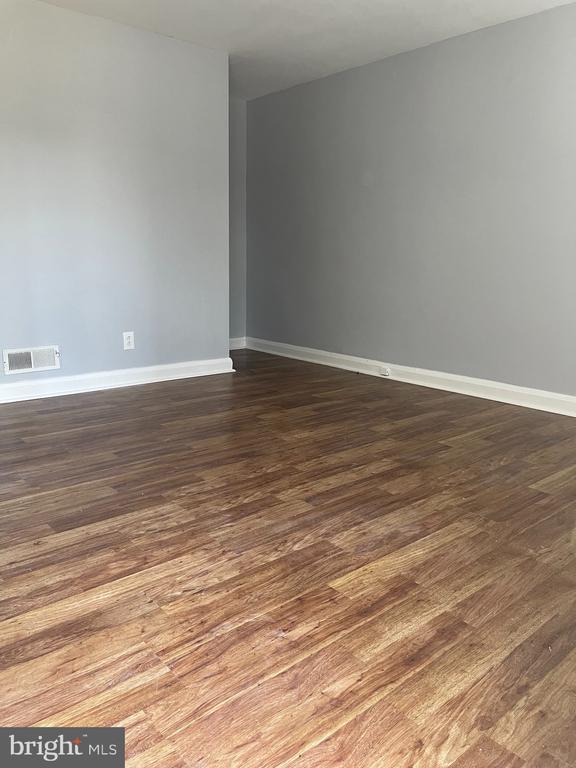 Photo - 7423 Holabird Ave