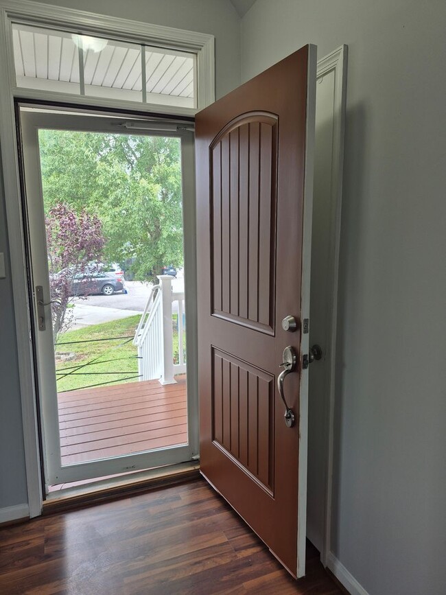 Photo - 3 Bedrooms, 2.5 Bathrooms Single Family Home