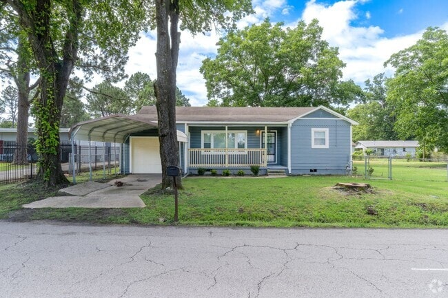 Building Photo - Beautiful 2 Bed / 1 Bath Home in Fort Smith