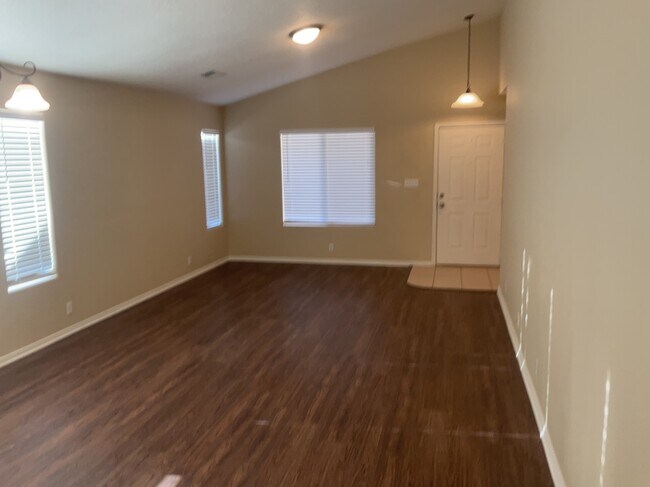 Photo - 1312 Penasco Rd NE